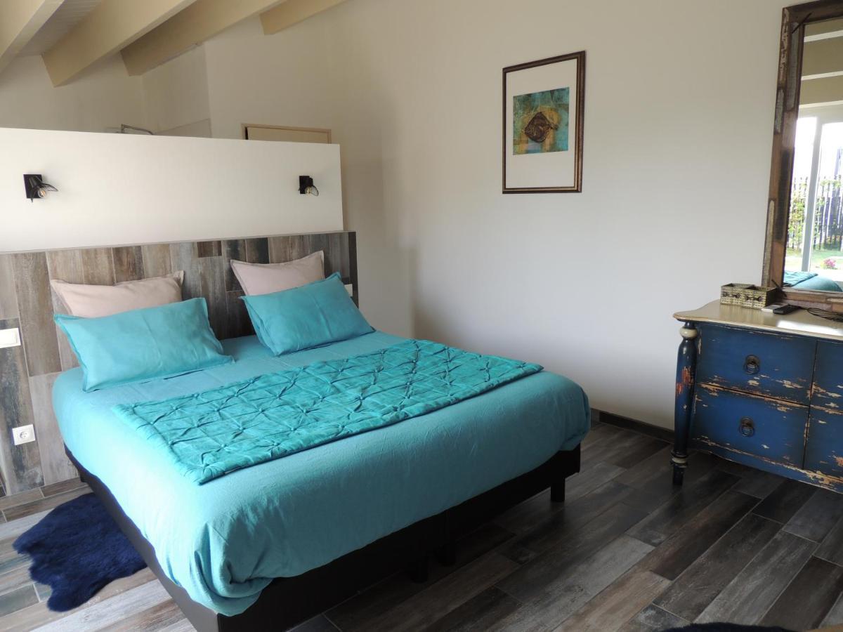 Bed and Breakfast Laubertiere Марен Экстерьер фото